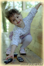 Яна Чагалян; 2 года 9 месяцев; Украина, Донецк