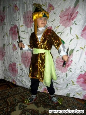 Костюм султана для мальчика своими руками из подручных материалов