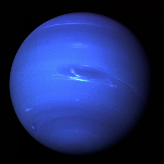 Планета Нептун — самый маленький газовый гигант, открытый на кончике пера