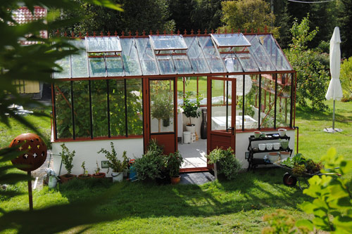 Садовая теплица — домик для теплолюбивых растений. Занимательная физика